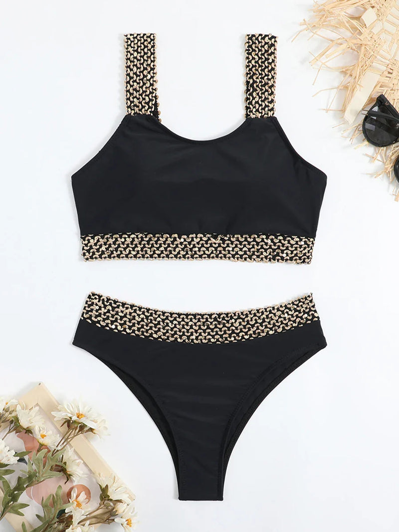 Effortlessly Bathing Suit With a Timeless Design
