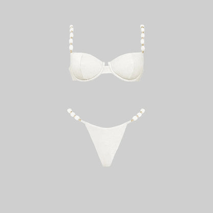 Beautifully Finished Bikini in a Timeless Design