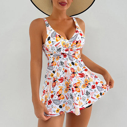 Finely Styled Swimsuit With a Classic Look