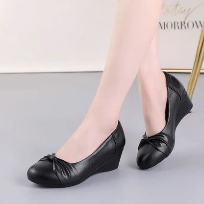 Versatile and Supportive Orthopedic Shoes