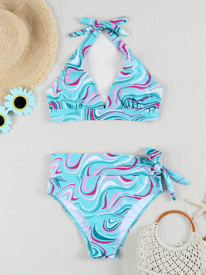 Beautifully Finished Bikini in a Timeless Design