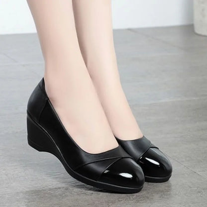 Durable and Supportive Orthopedic Shoes