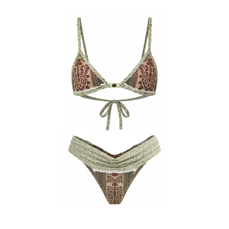Effortlessly Bikini With a Timeless Design
