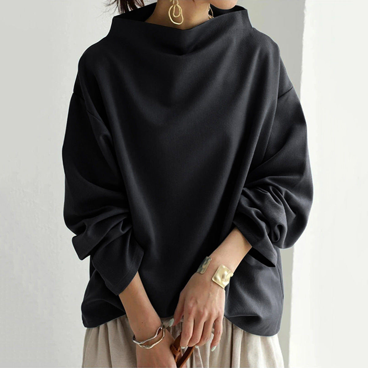 Elegantly Designed Pullover