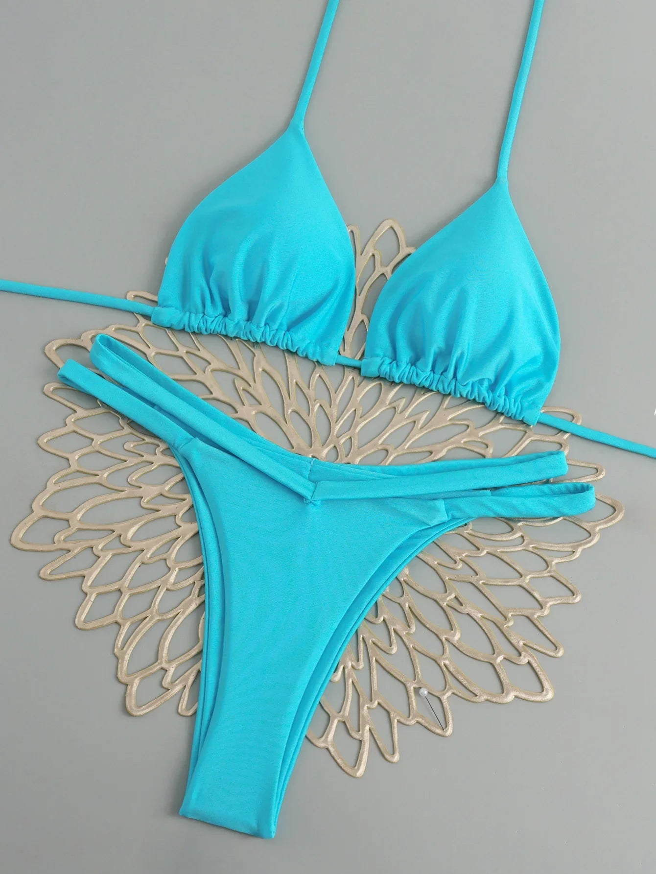 Casually Bikini With a Refined Edge