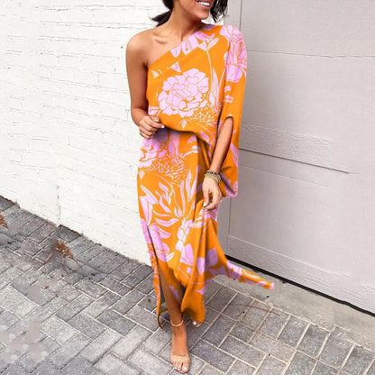 LM | Dresses with diagonal shoulders