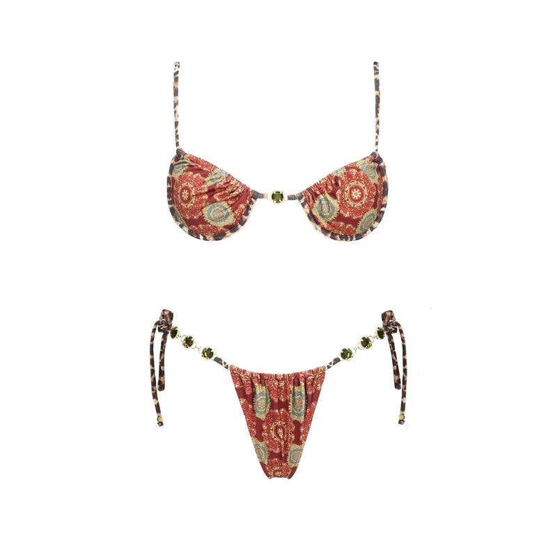 Casually Bathing Suit With a Refined Edge