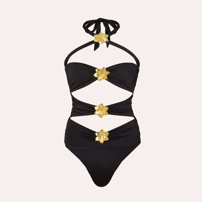Casually Bikini With a Refined Edge