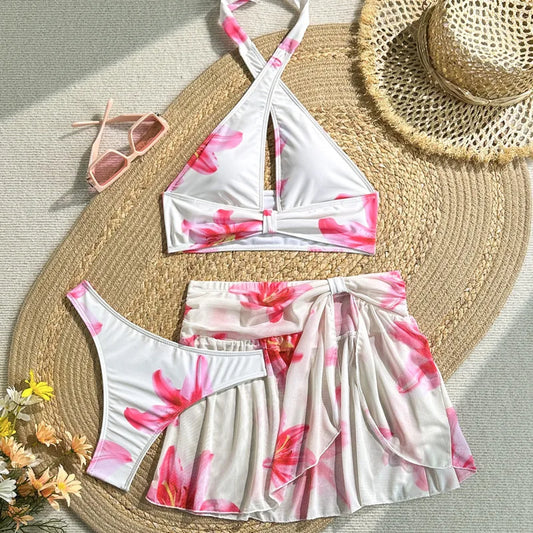 Casually Bathing Suit With a Refined Edge