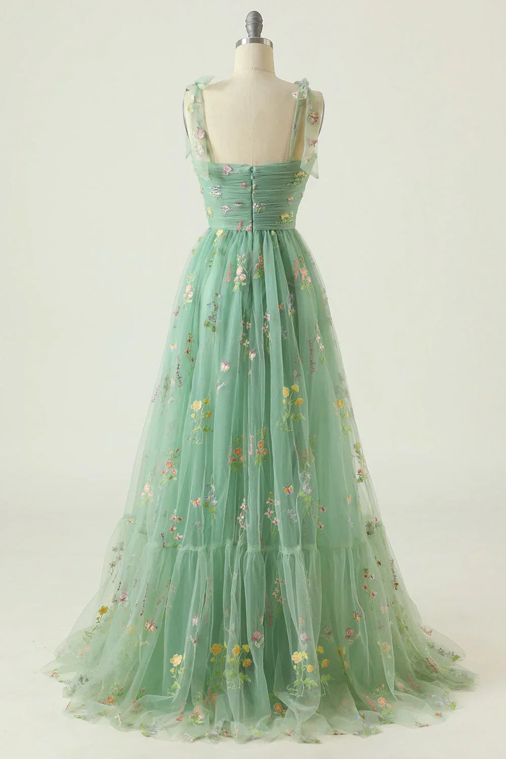 Timeless Vintage Style Garment