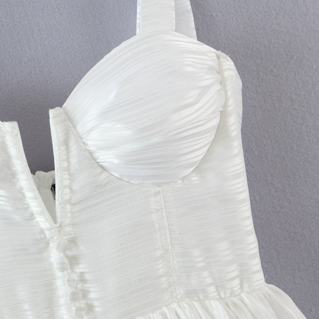 Beautifully Crafted Dress in a Classic Style