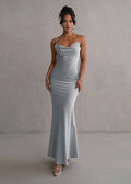 Beautifully Finished Garment in a Timeless Design