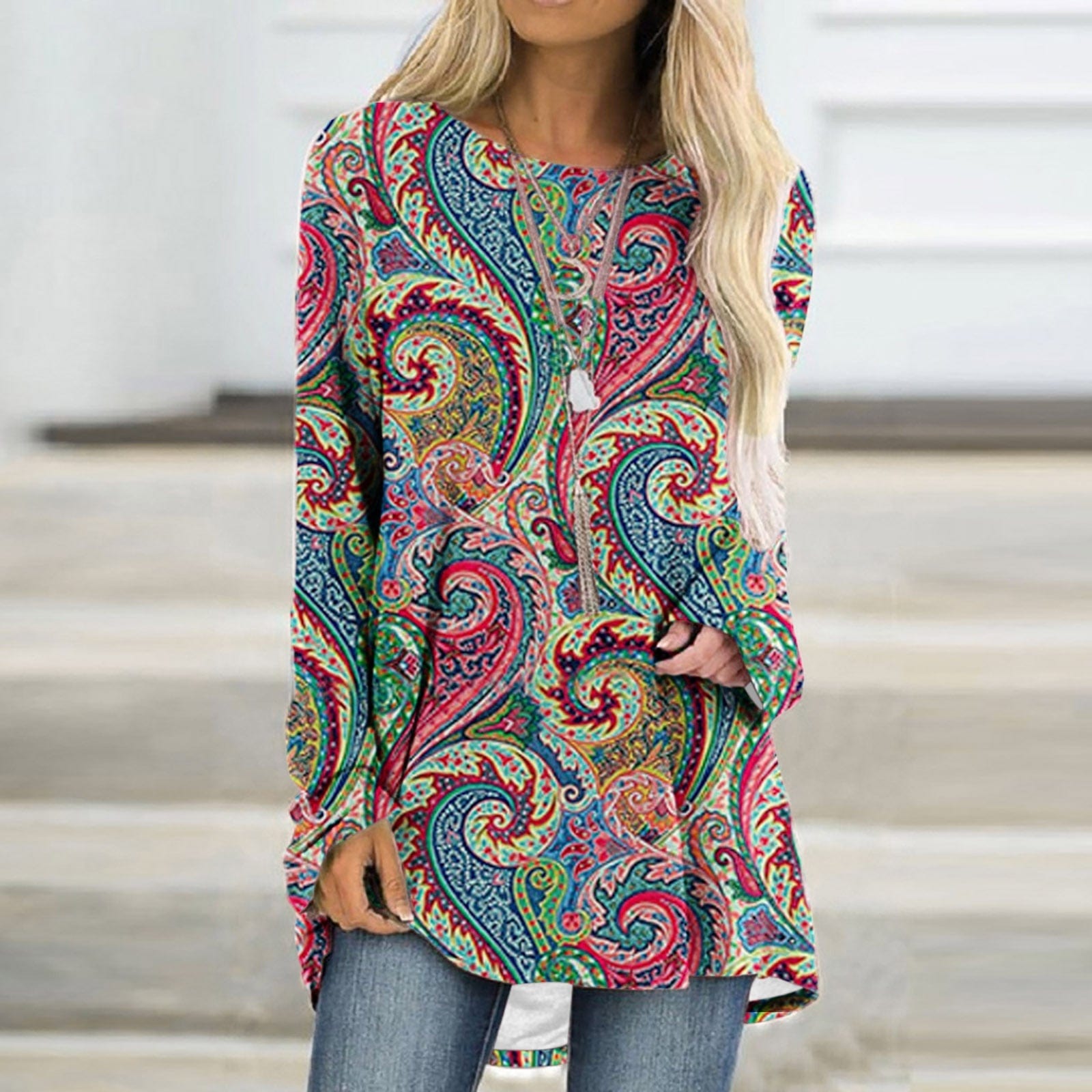 LM | Elegant sweater with mandala print