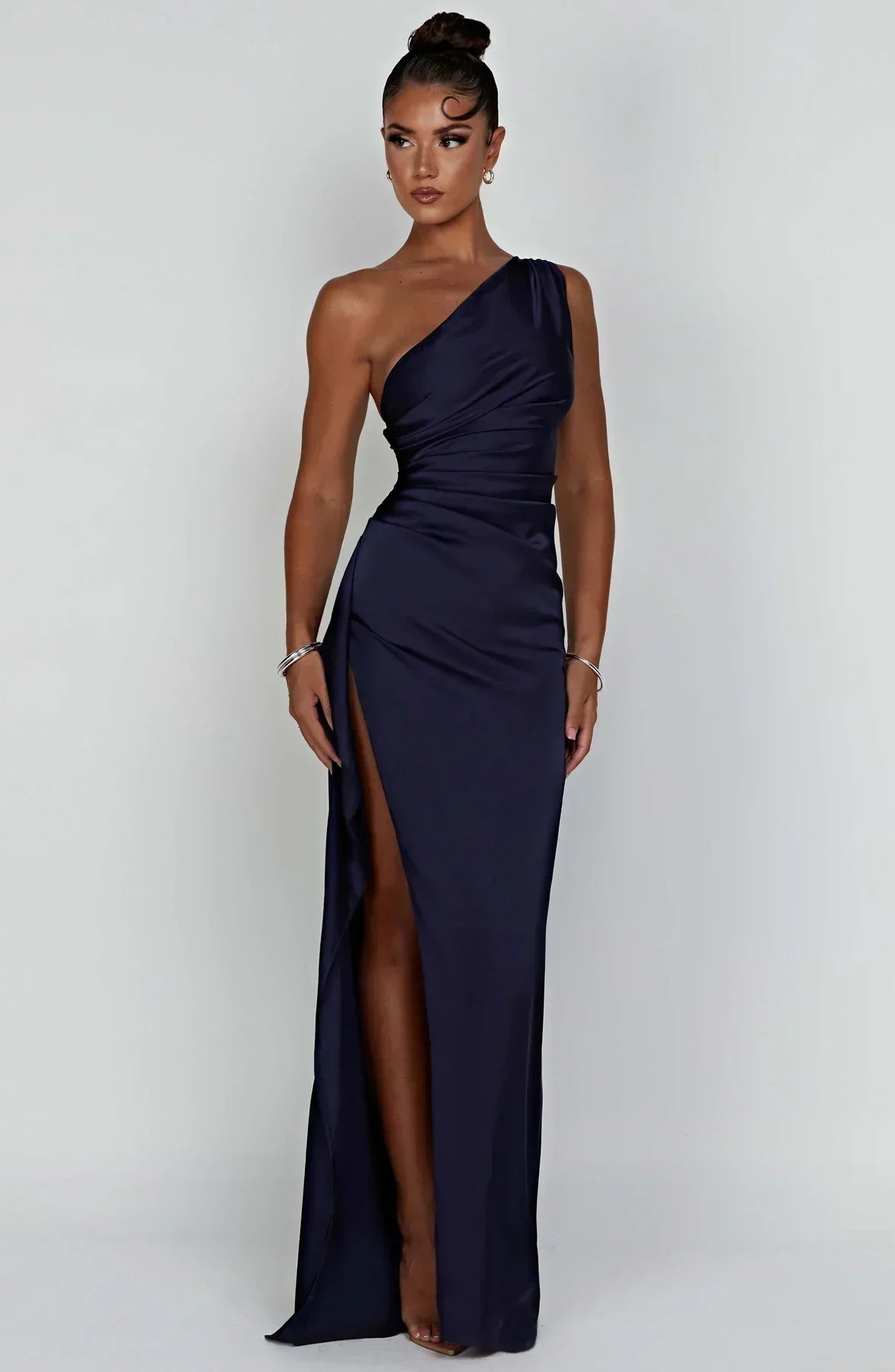 Navy blau