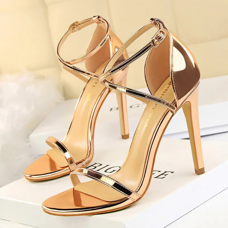 Beautifully Finished Heels in a Timeless Design
