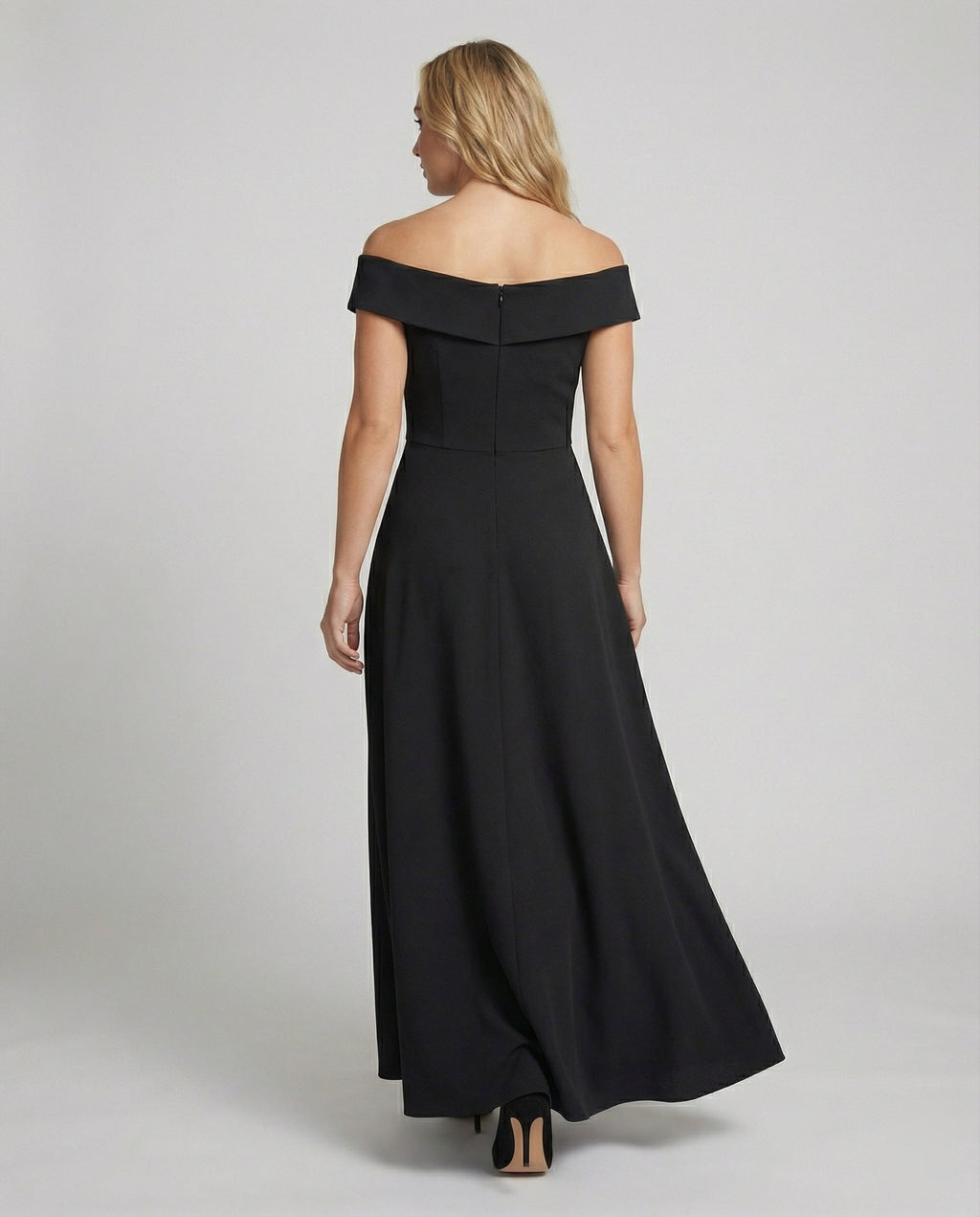 Gracefully Designed Garment