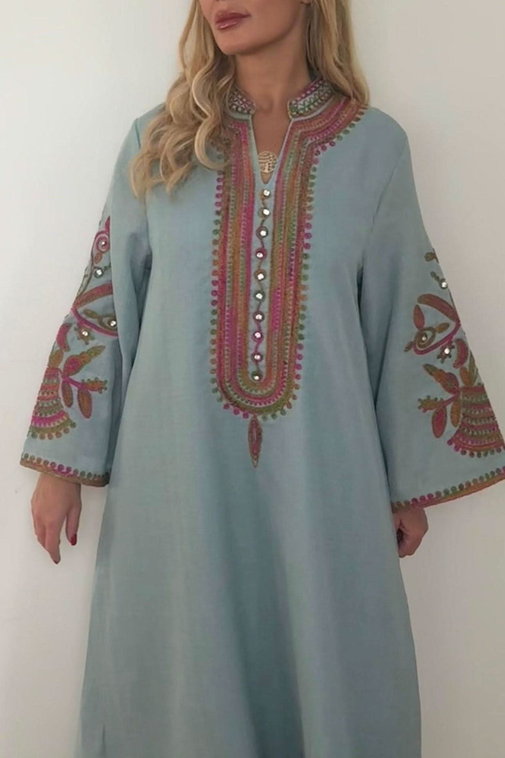 Well Tailored Garment with a Graceful Silhouette