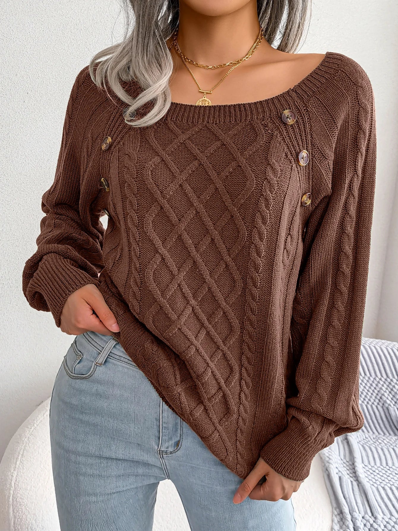 LM | MW - Stylish cable knit sweater