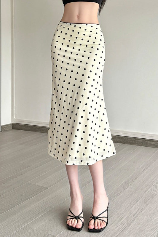 Classic Vintage Garment with a Flattering Fit