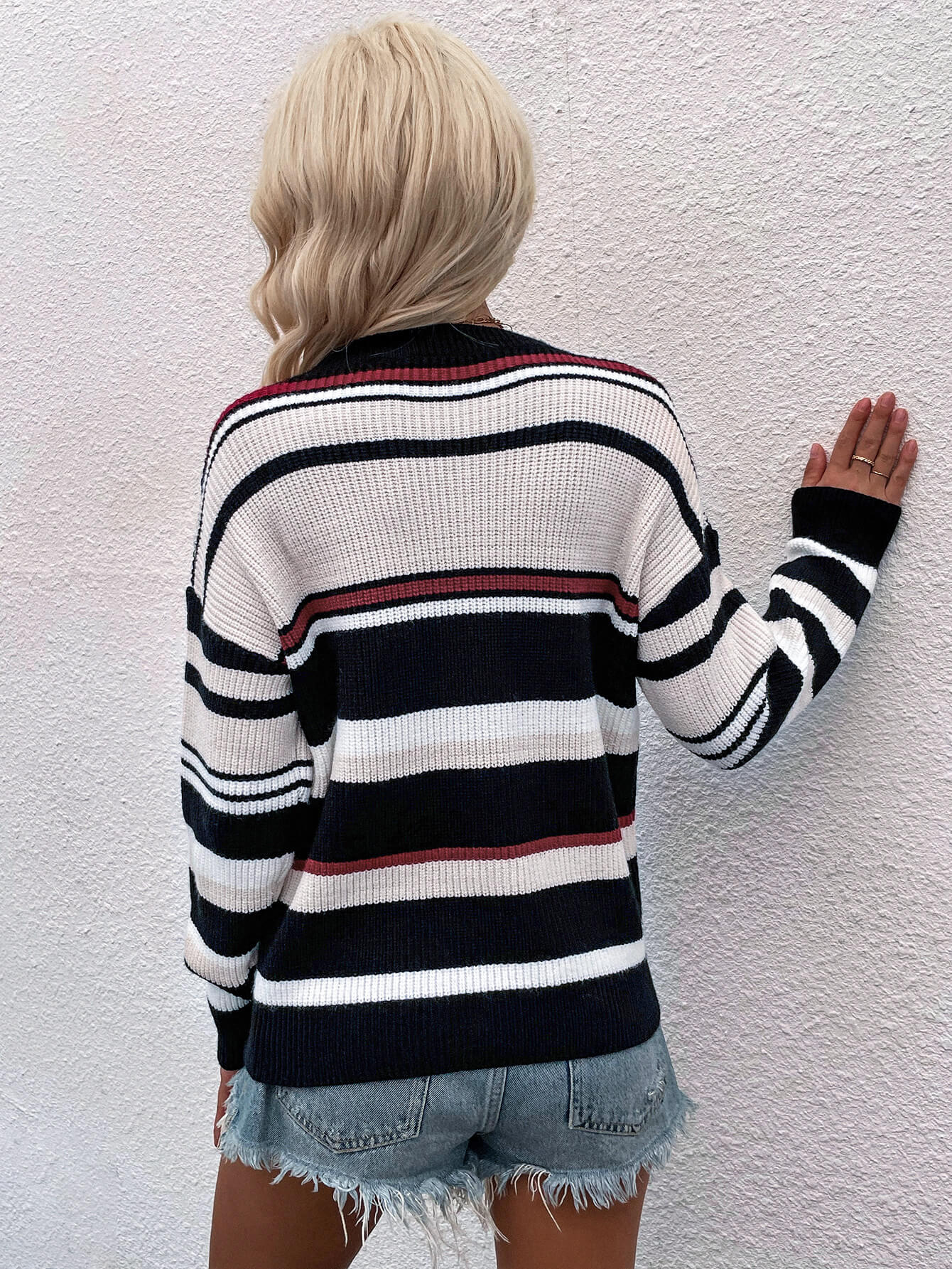 LM | Modern and versatile winter sweater