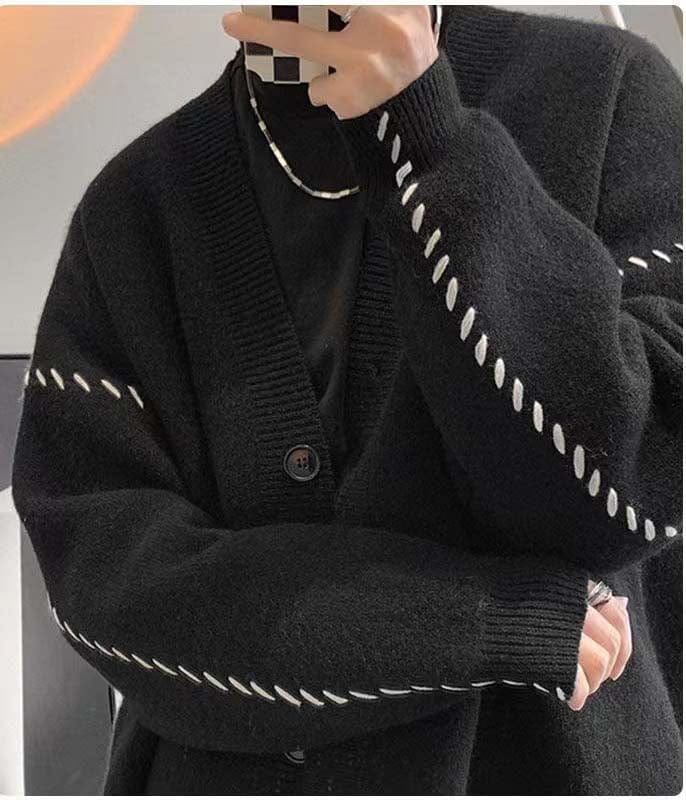 LM | Vintage V-neck cardigan sweater