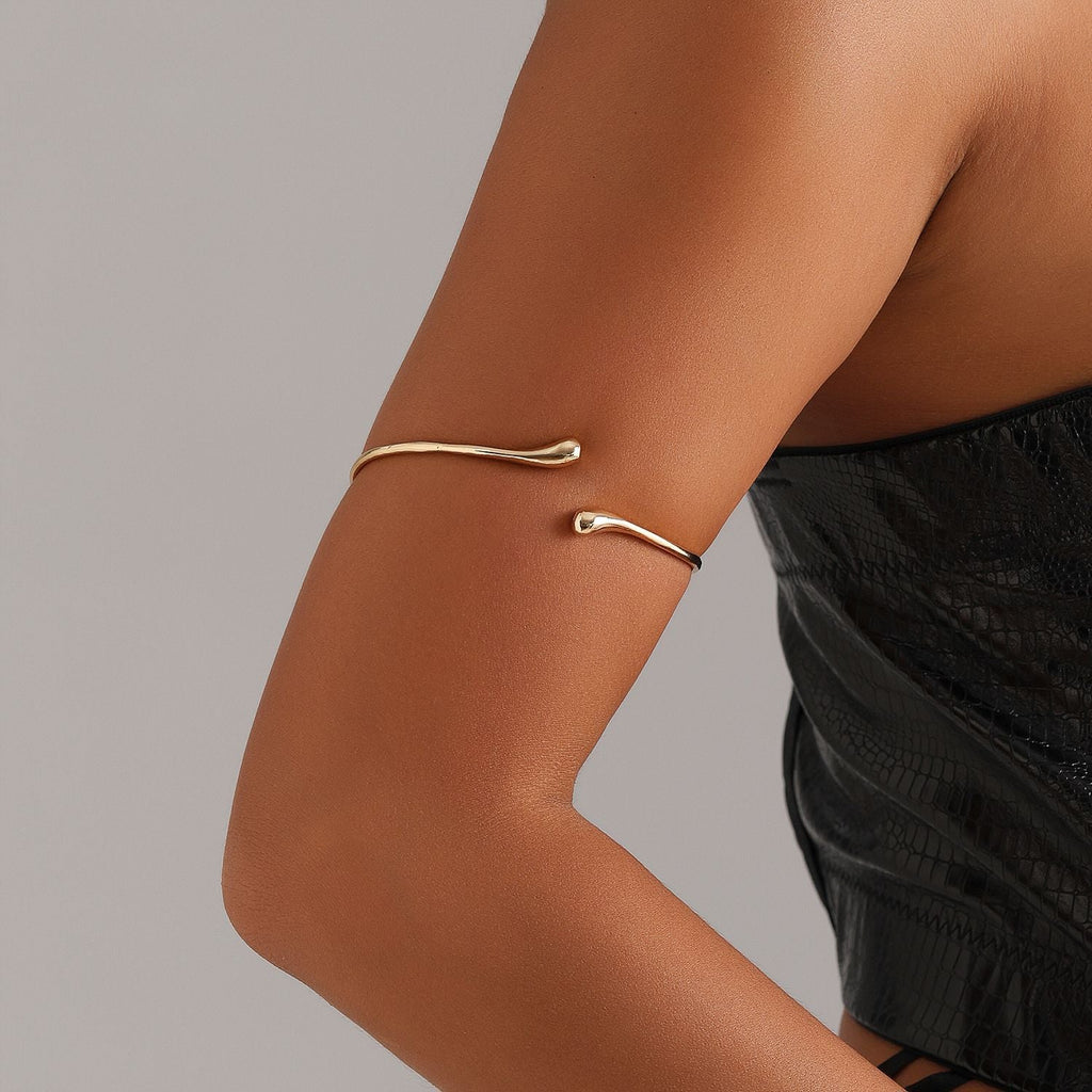 Polished Garment with an Effortless Classic Look
