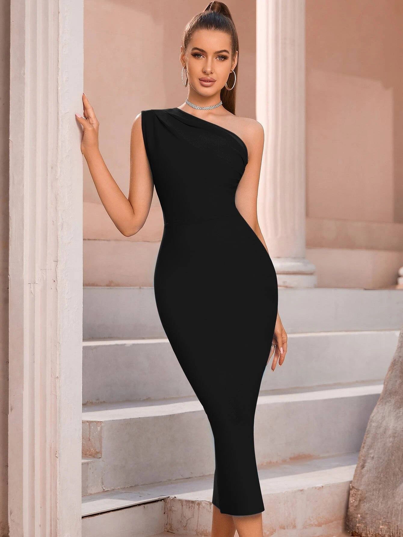 Polished Dress with an Effortless Classic Look