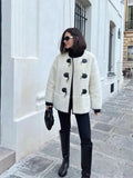 Elegantly Styled Coat for Everyday Wear