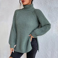LM | Fashionable green turtleneck sweater