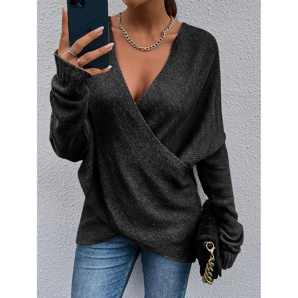 LM | Sexy sweater with crossed front