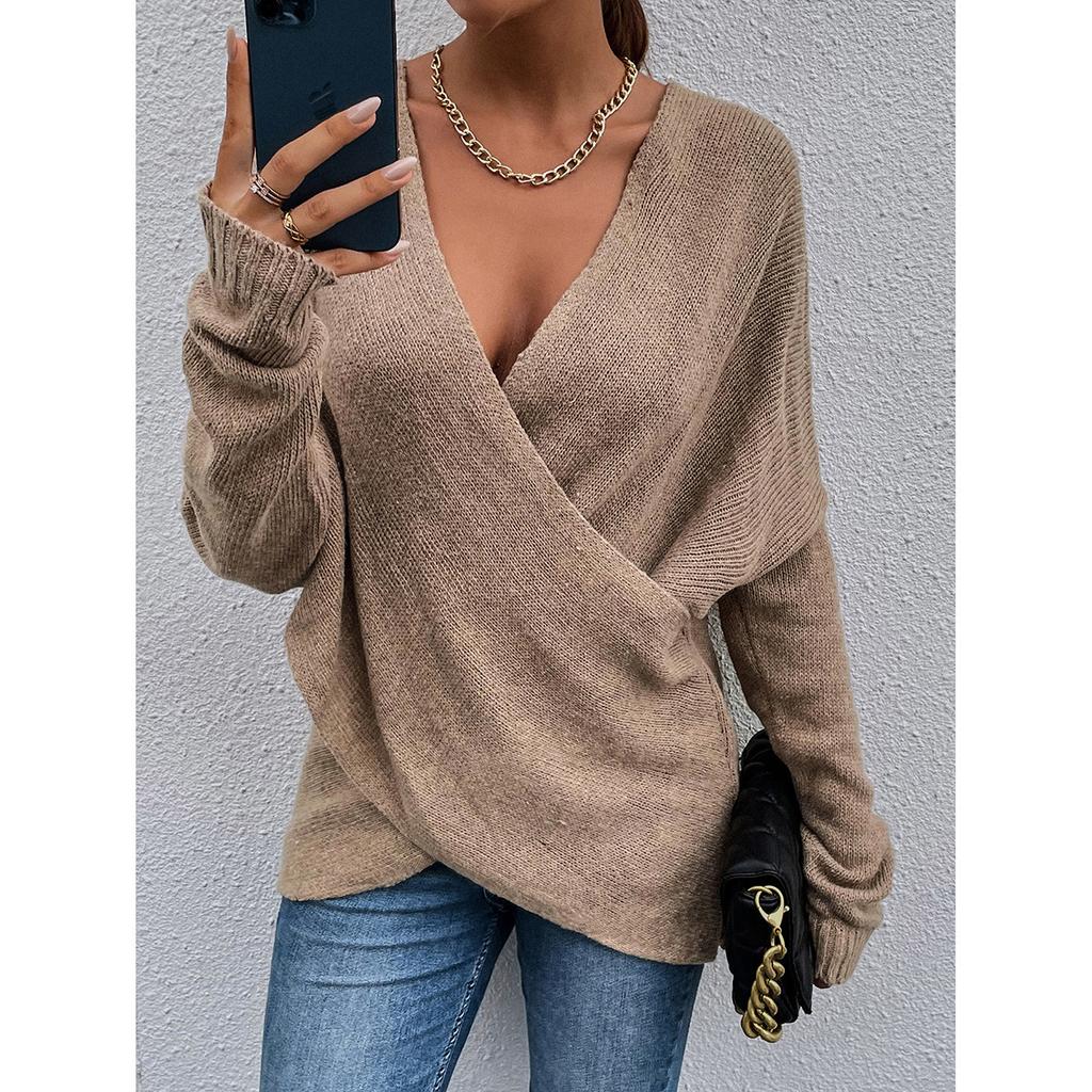 LM | Sexy sweater with crossed front