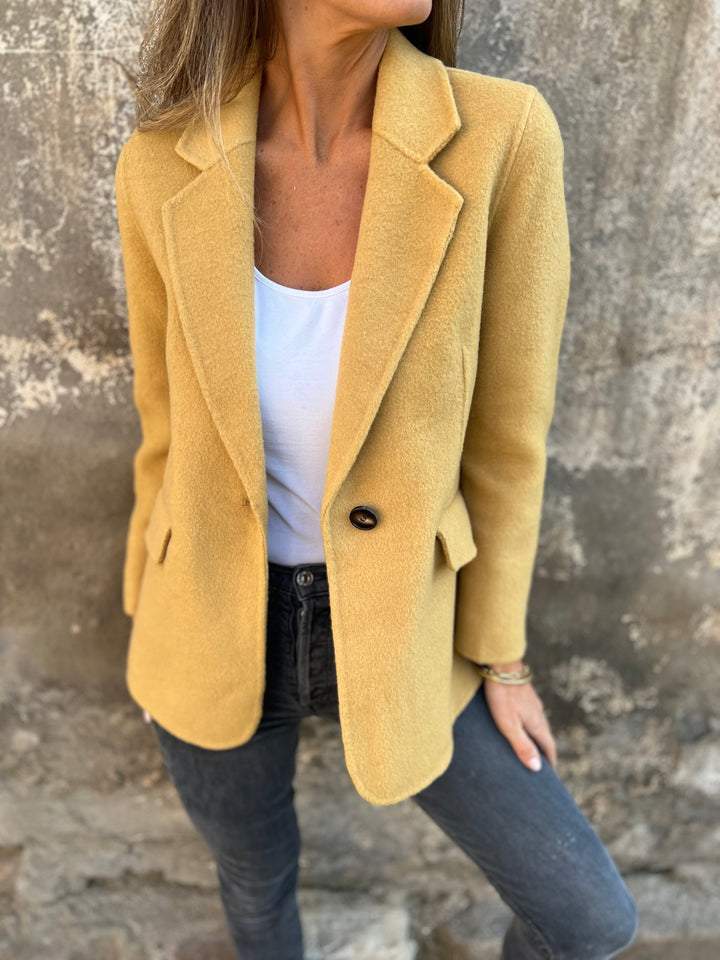 LM | Elegant jacket with buttons for women