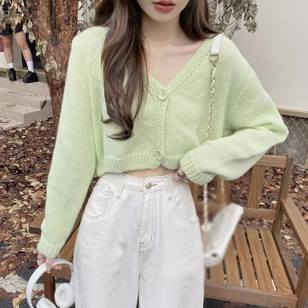 LIGHT GREEN