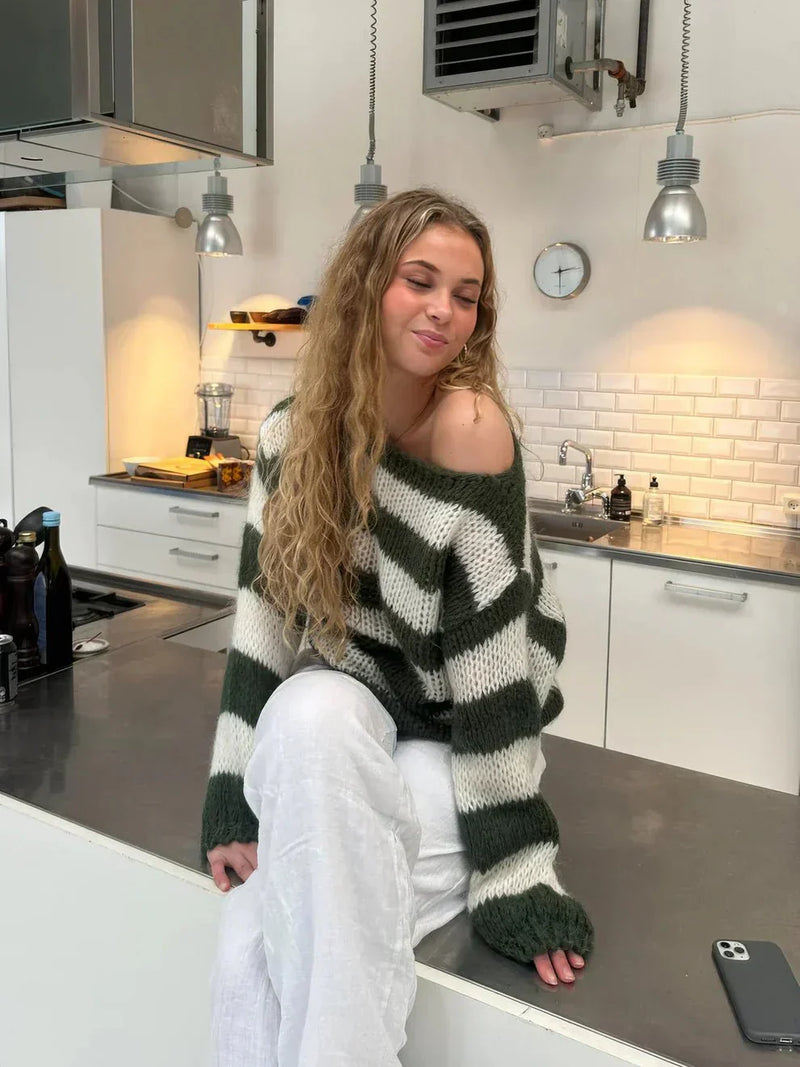 Gracefully Designed Jumper
