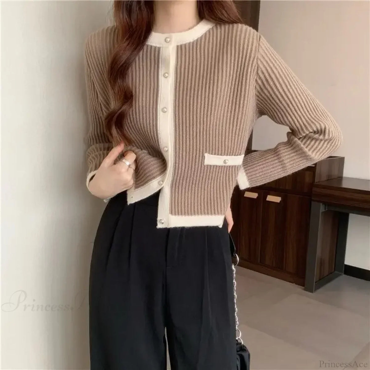 Elegantly Designed Cardigan