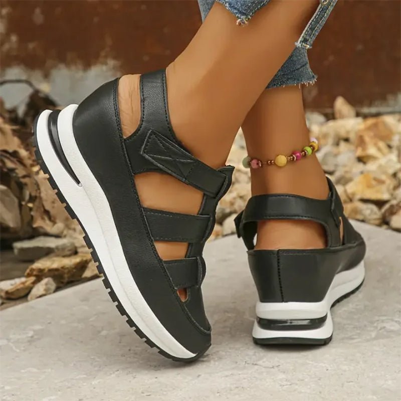 Chic Orthopedic Sandals with Unique Design