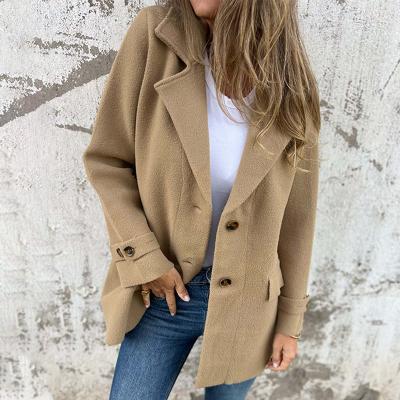 LM | Streamlined jacket with buttons for women