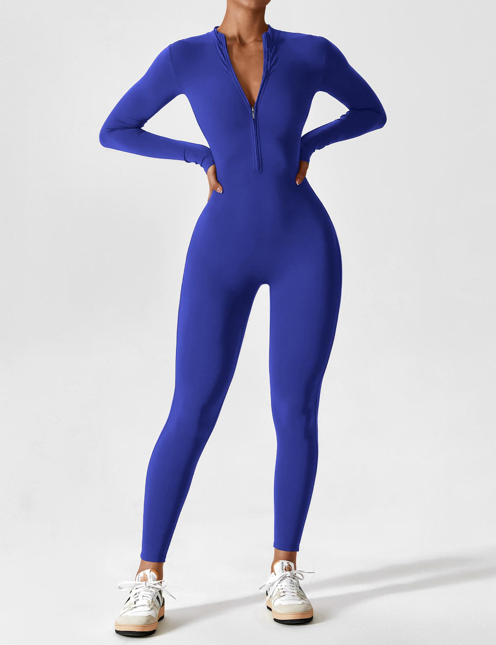 Klein blau